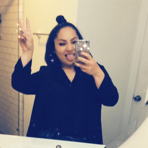 Meet your Posher, Victoria - Picture 1 of 1